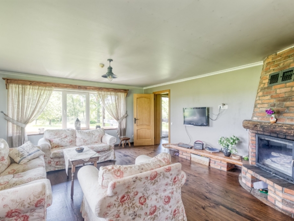 Charming Ranch-Style Property Near the Estonian Border