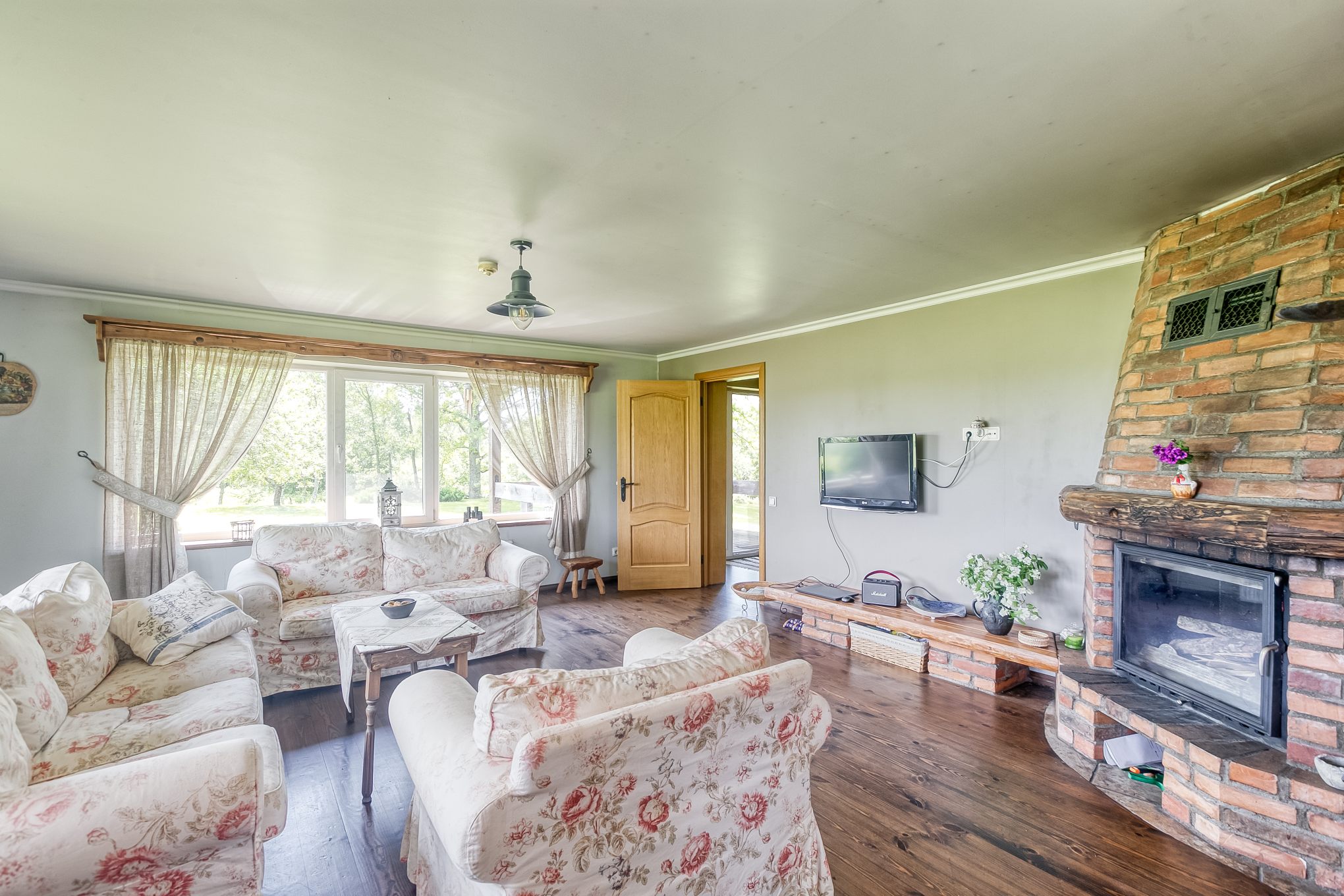 Charming Ranch-Style Property Near the Estonian Border