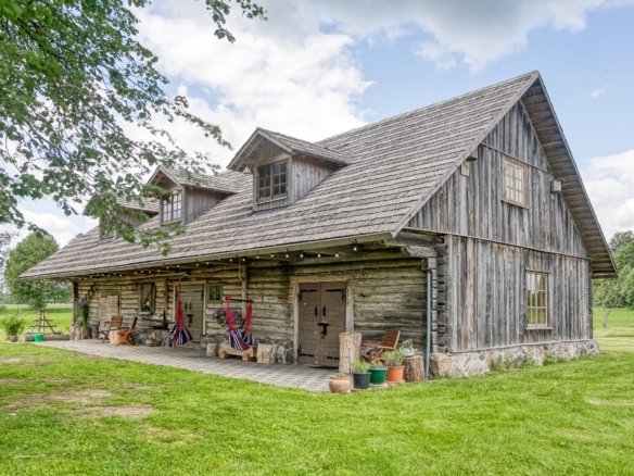 Charming Ranch-Style Property Near the Estonian Border