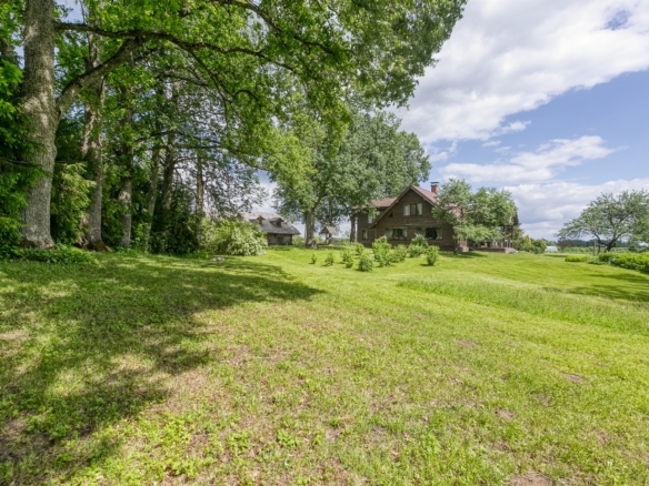 Charming Ranch-Style Property Near the Estonian Border