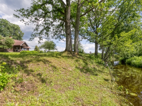 Charming Ranch-Style Property Near the Estonian Border