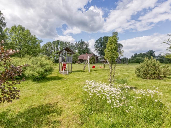 Charming Ranch-Style Property Near the Estonian Border
