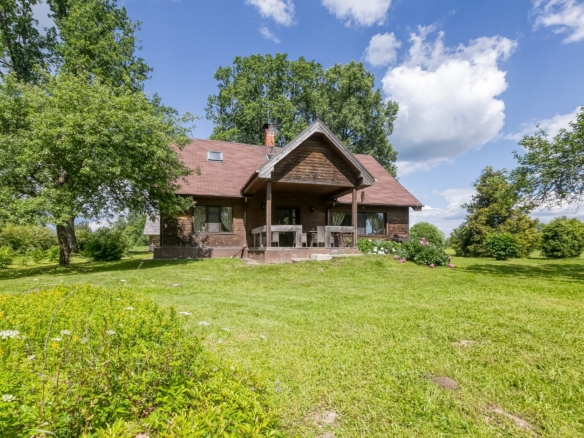 Charming Ranch-Style Property Near the Estonian Border