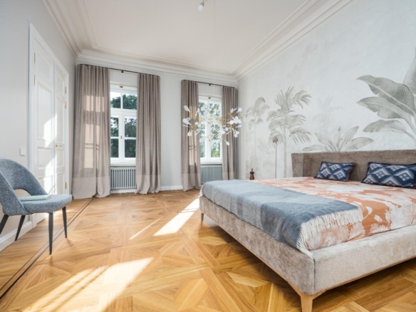 Elegant 2-Bedroom Residence with Views over Bastejkalns Park | Pflūga House