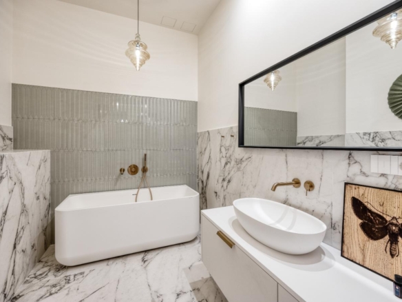 Elegant 2-Bedroom Residence with Views over Bastejkalns Park | Pflūga House