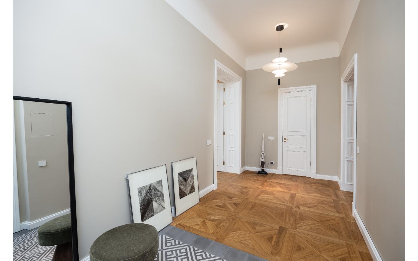 IMGC7977-Edit Elegant 2-Bedroom Residence with Views over Bastejkalns Park | Pflūga House