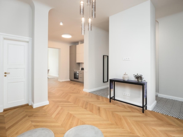Spacious 1-Bedroom Apartment with Views of Bastejkalns Park, Pflūga House