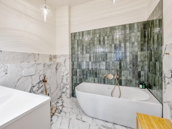 Spacious 1-Bedroom Apartment with Views of Bastejkalns Park, Pflūga House