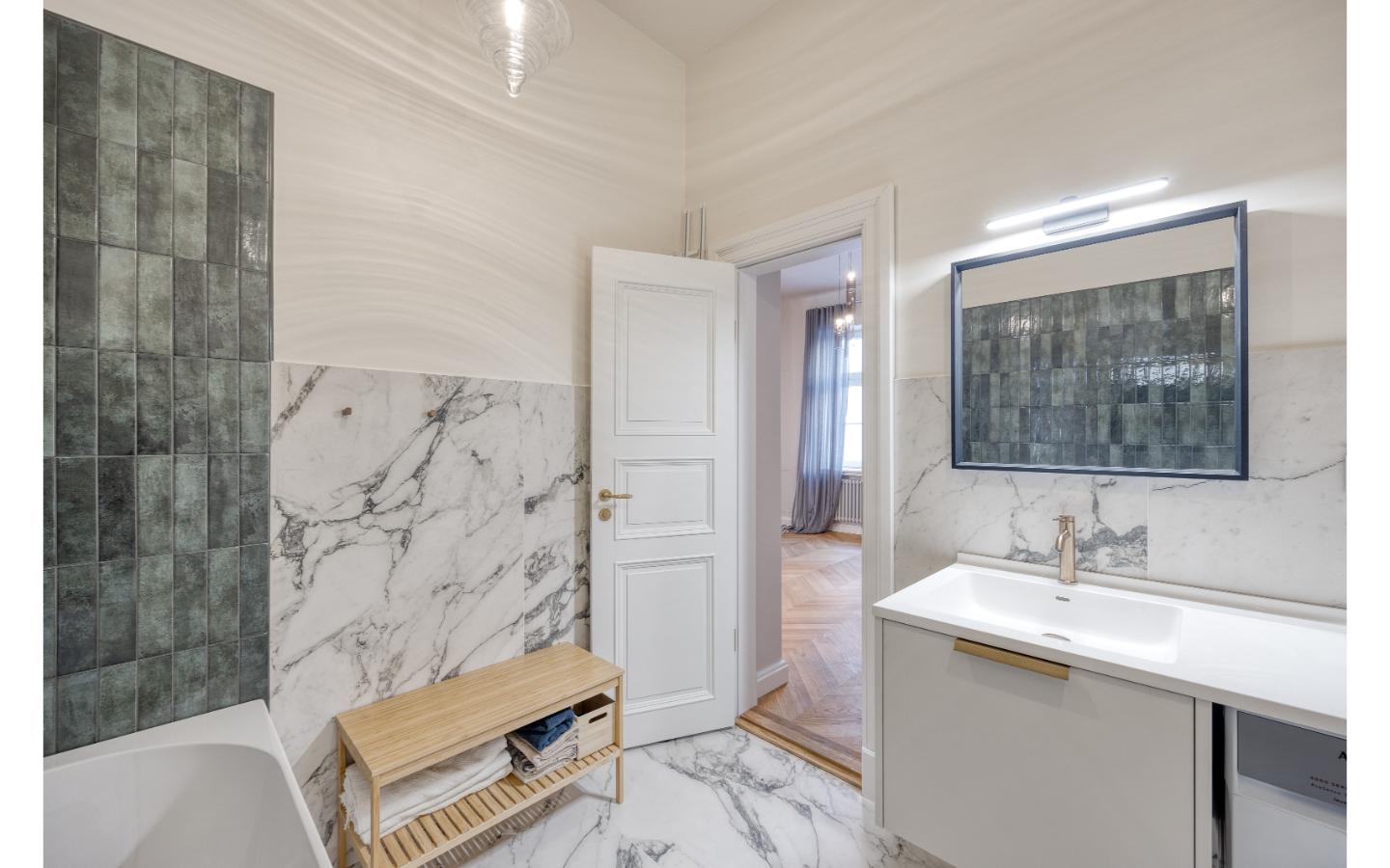 Spacious 1-Bedroom Apartment with Views of Bastejkalns Park, Pflūga House